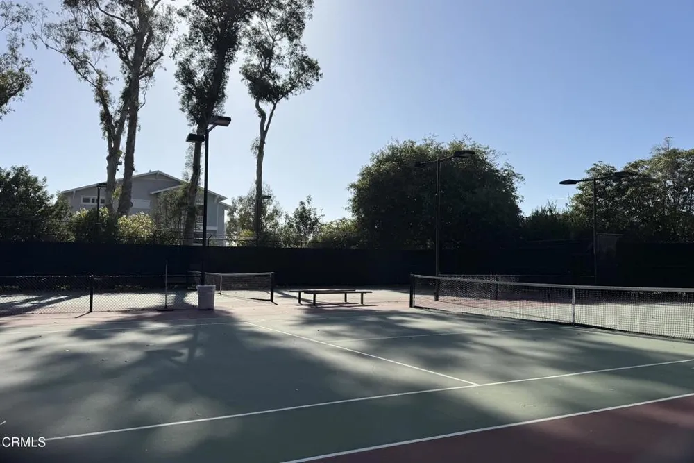 882 Barber Lane Ventura, CA 93003