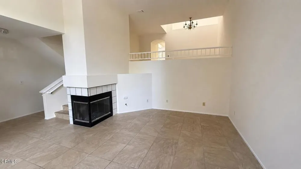 882 Barber Lane Ventura, CA 93003