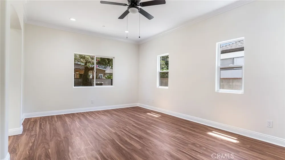 9136 Mel Dar Downey, CA 90240