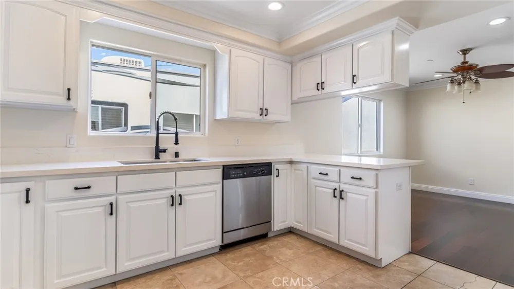 9136 Mel Dar Downey, CA 90240