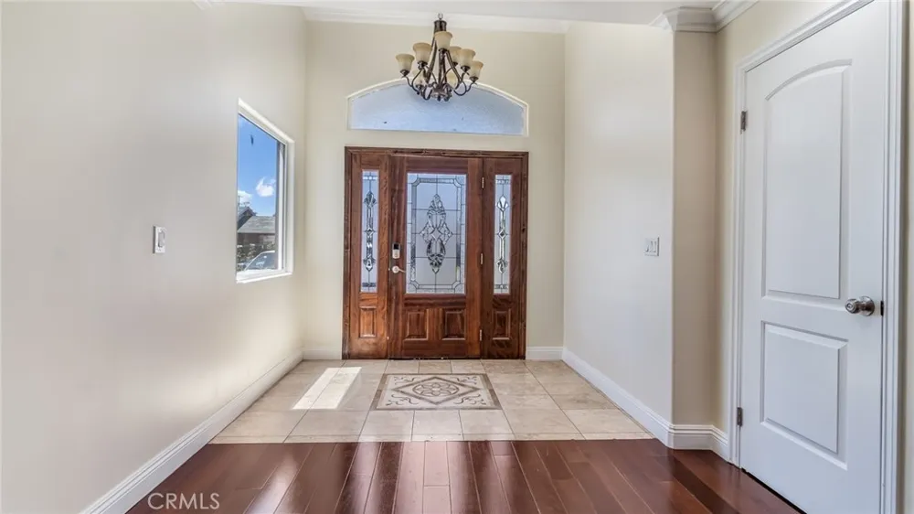 9136 Mel Dar Downey, CA 90240