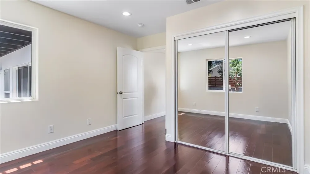 9136 Mel Dar Downey, CA 90240
