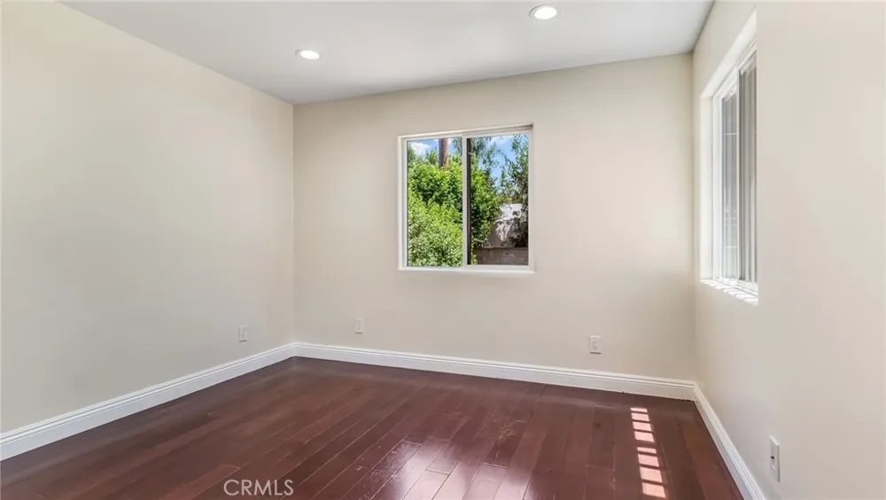 9136 Mel Dar Downey, CA 90240