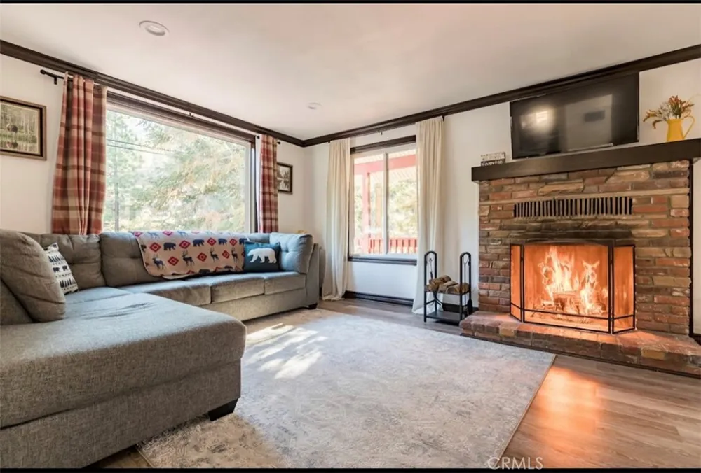 33314 Falling Leaf Green Valley Lake, CA 92341