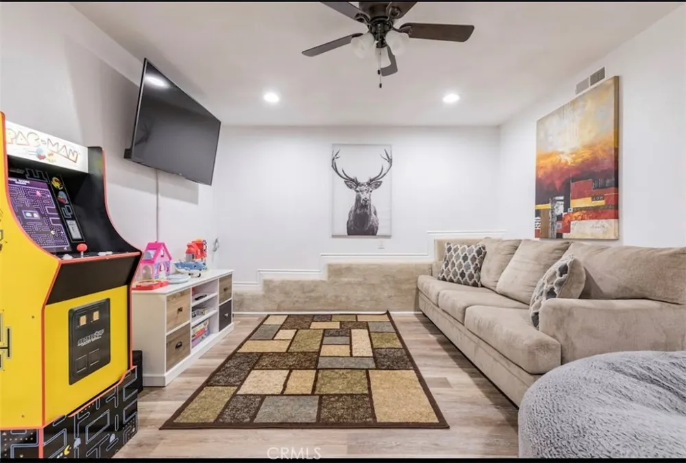 33314 Falling Leaf Green Valley Lake, CA 92341