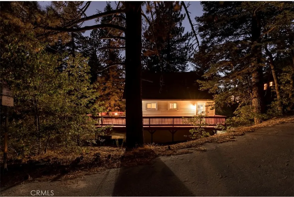 33314 Falling Leaf Green Valley Lake, CA 92341