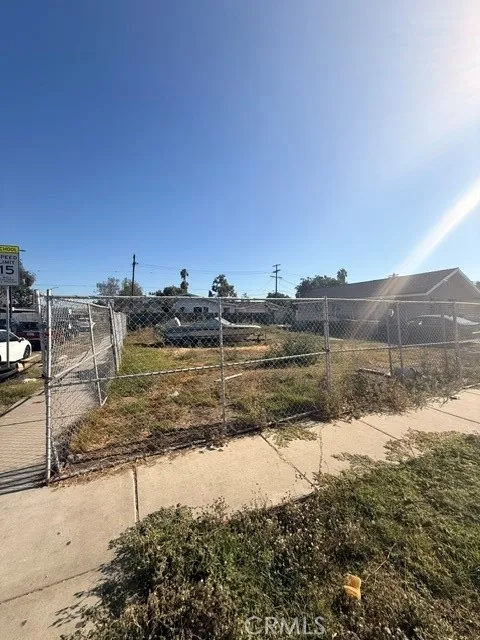 8501 Towne Los Angeles, CA 90003