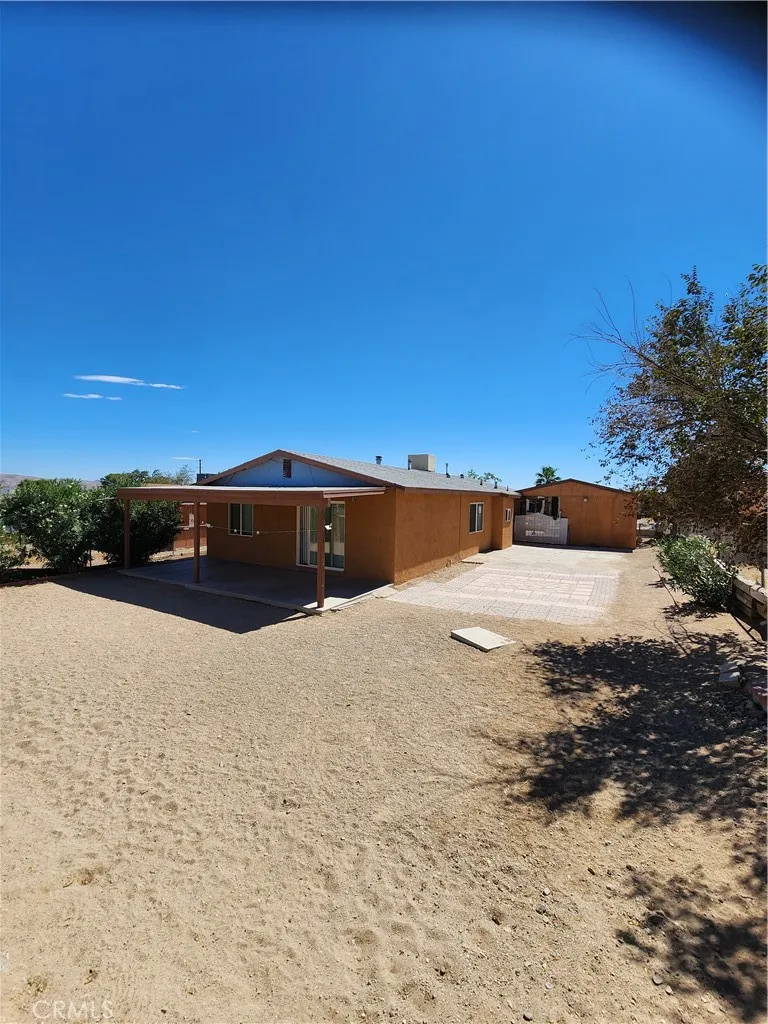 2020 Yosemite Barstow, CA 92311