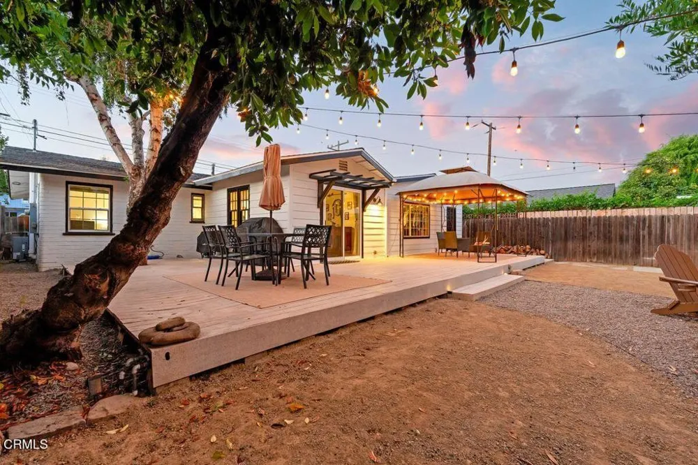 326 Larmier Avenue Oak View, CA 93022
