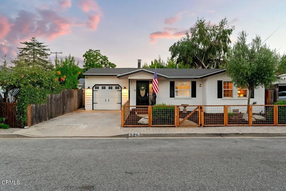 326 Larmier Avenue Oak View, CA 93022