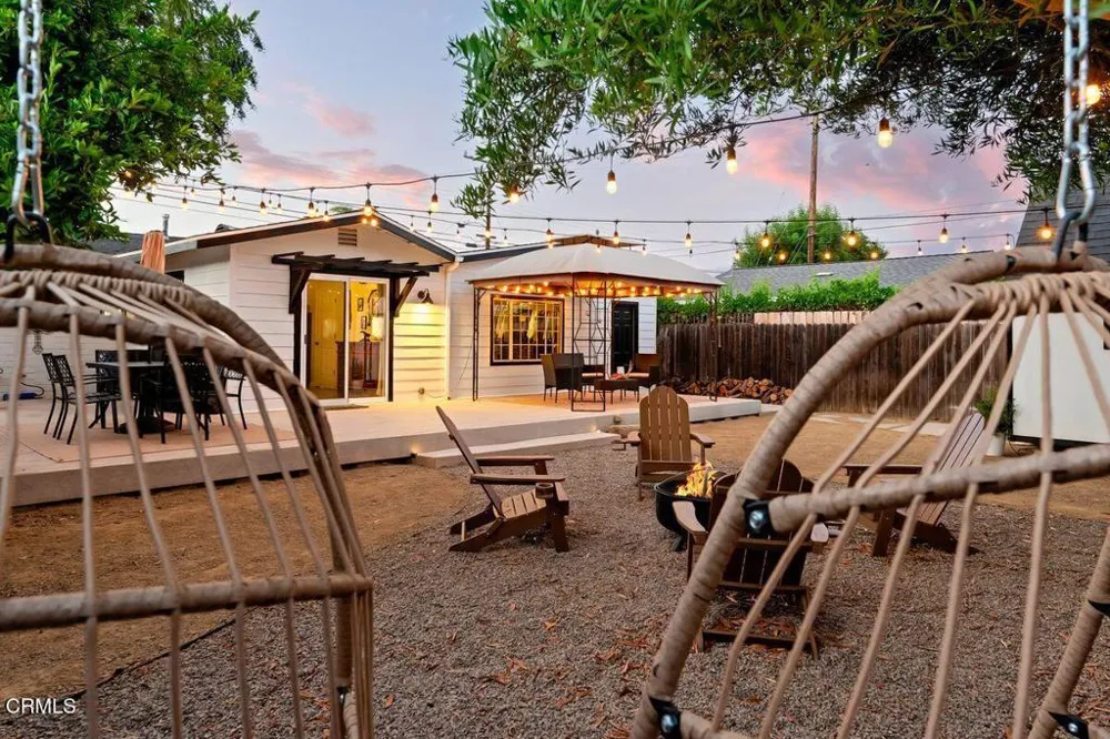 326 Larmier Avenue Oak View, CA 93022