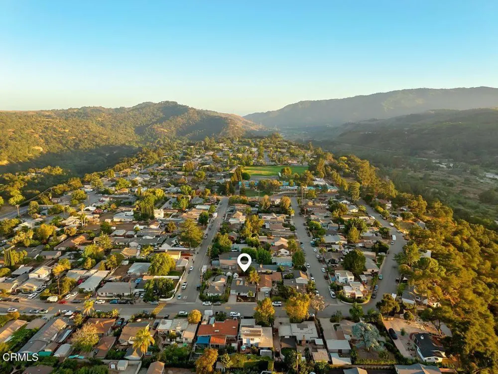 326 Larmier Avenue Oak View, CA 93022
