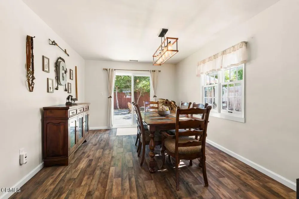326 Larmier Avenue Oak View, CA 93022