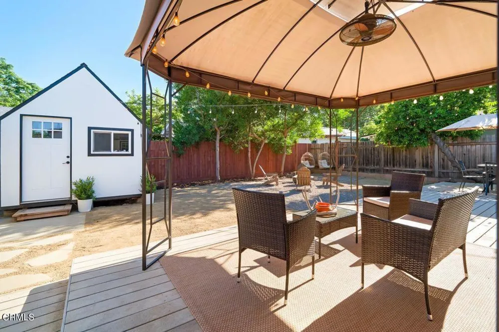 326 Larmier Avenue Oak View, CA 93022