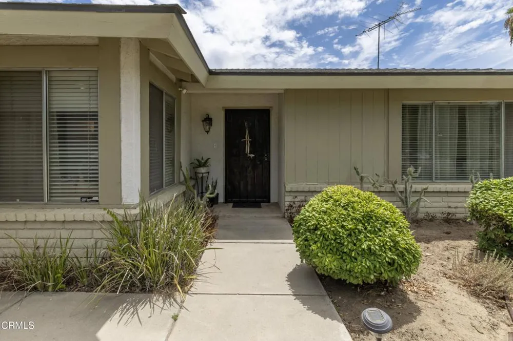 6309 Edgemont Drive Bakersfield, CA 93309