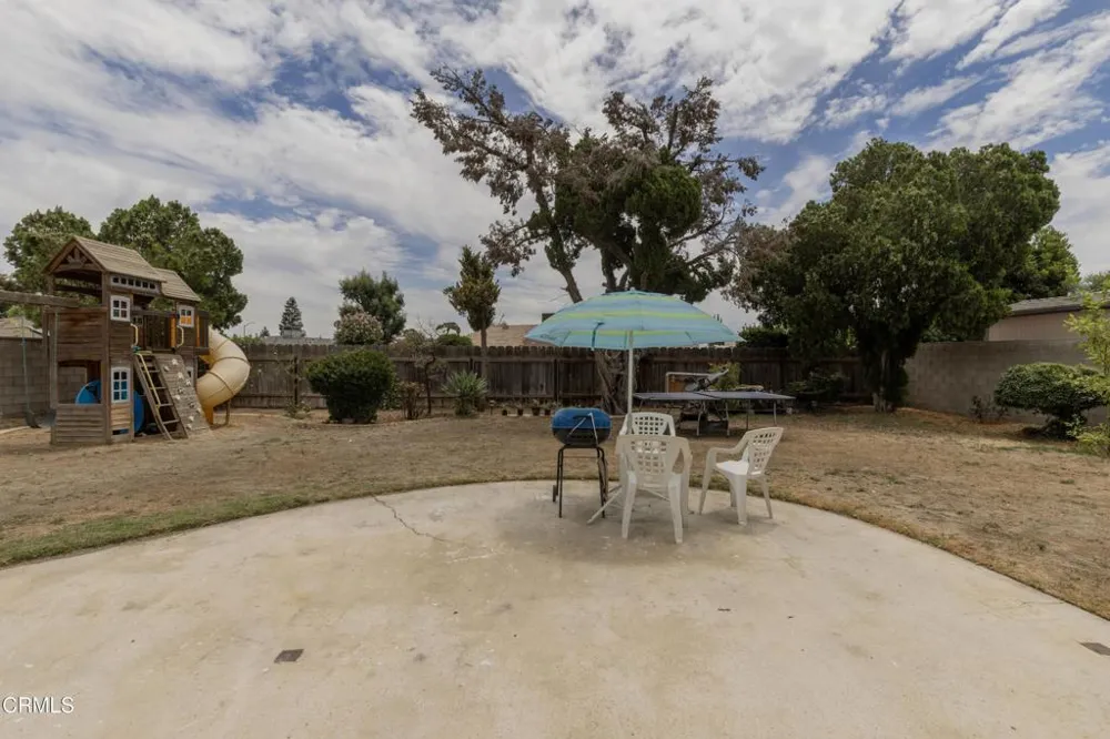 6309 Edgemont Drive Bakersfield, CA 93309