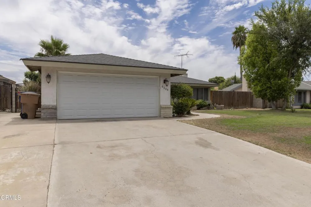 6309 Edgemont Drive Bakersfield, CA 93309