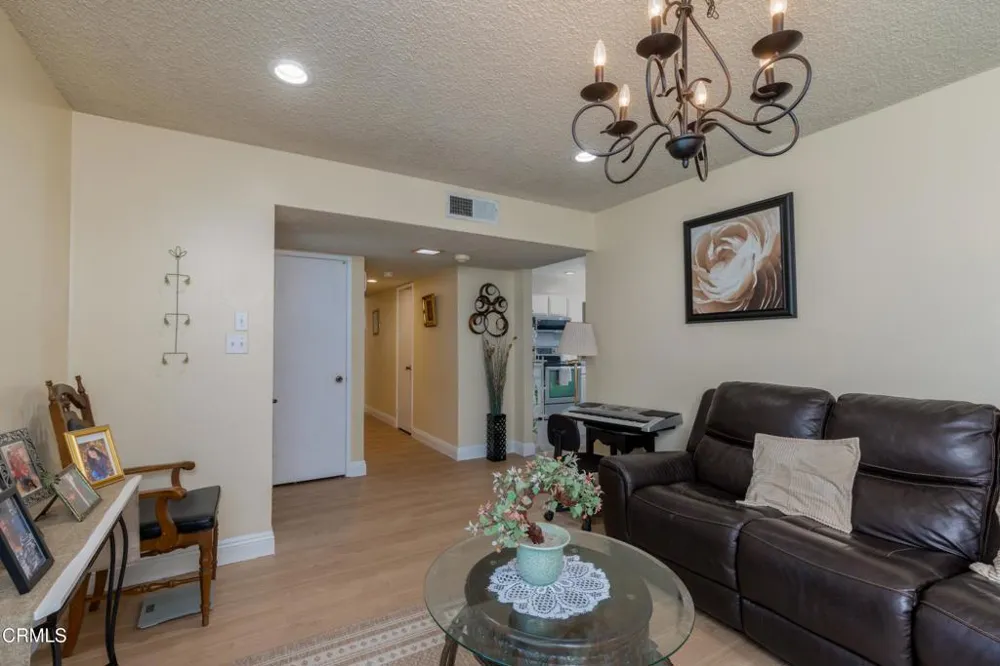 6309 Edgemont Drive Bakersfield, CA 93309