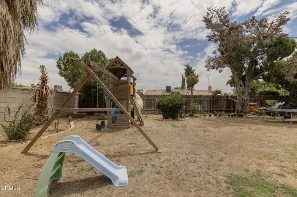 6309 Edgemont Drive Bakersfield, CA 93309