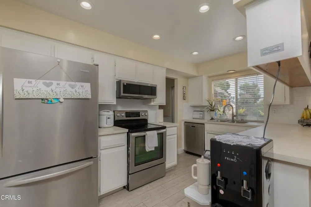 6309 Edgemont Drive Bakersfield, CA 93309