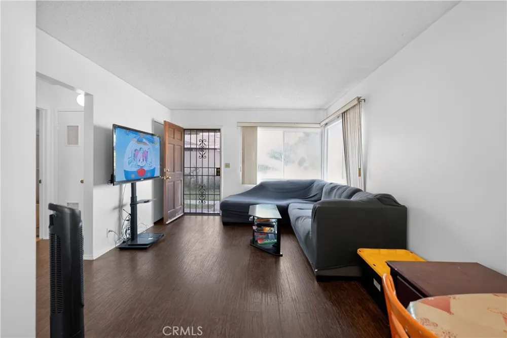 23419 Anchor Carson, CA 90745