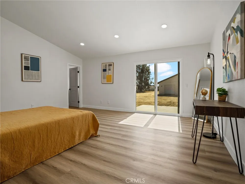 20055 El Nido Perris, CA 92571