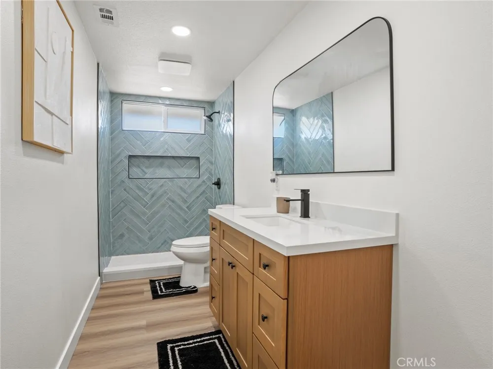 20055 El Nido Perris, CA 92571