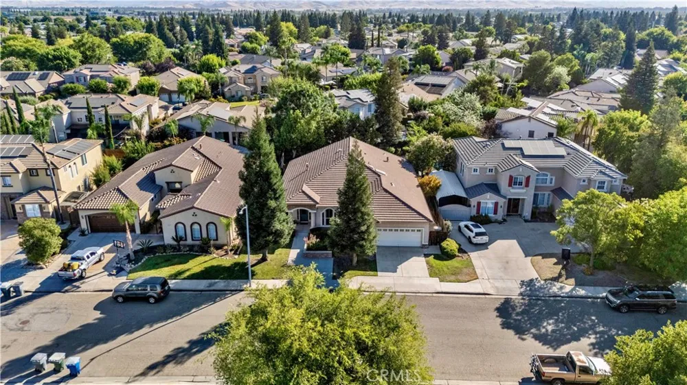 9514 Larkspur Avenue Fresno, CA 93720