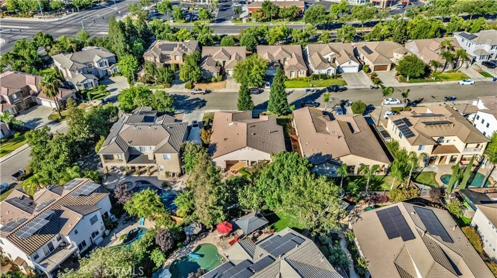 9514 Larkspur Avenue Fresno, CA 93720