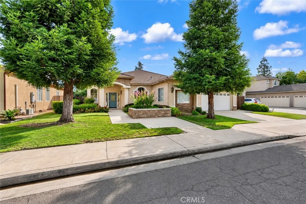 9514 Larkspur Avenue Fresno, CA 93720