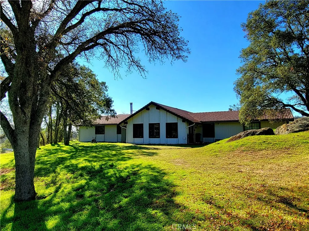 29682 Yosemite Springs Parkway Coarsegold, CA 93614