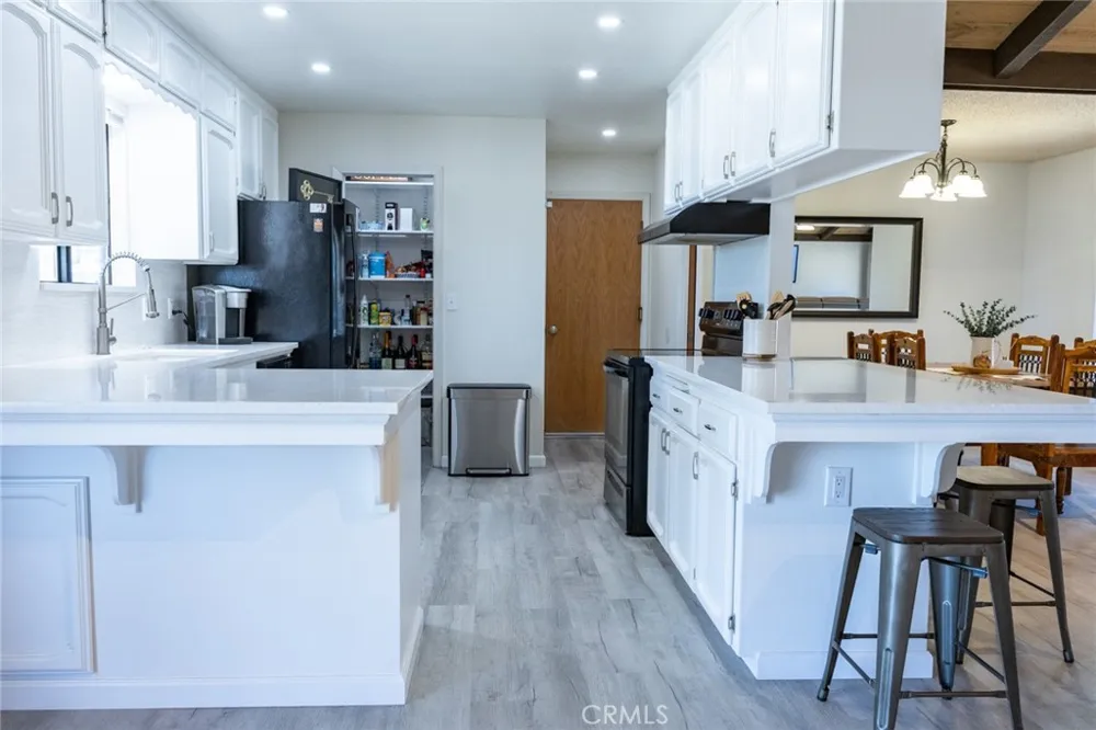 29682 Yosemite Springs Parkway Coarsegold, CA 93614