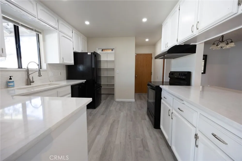 29682 Yosemite Springs Parkway Coarsegold, CA 93614
