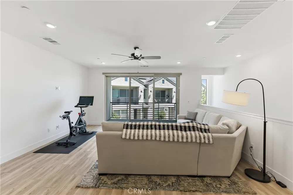 579 Adler Clovis, CA 93611