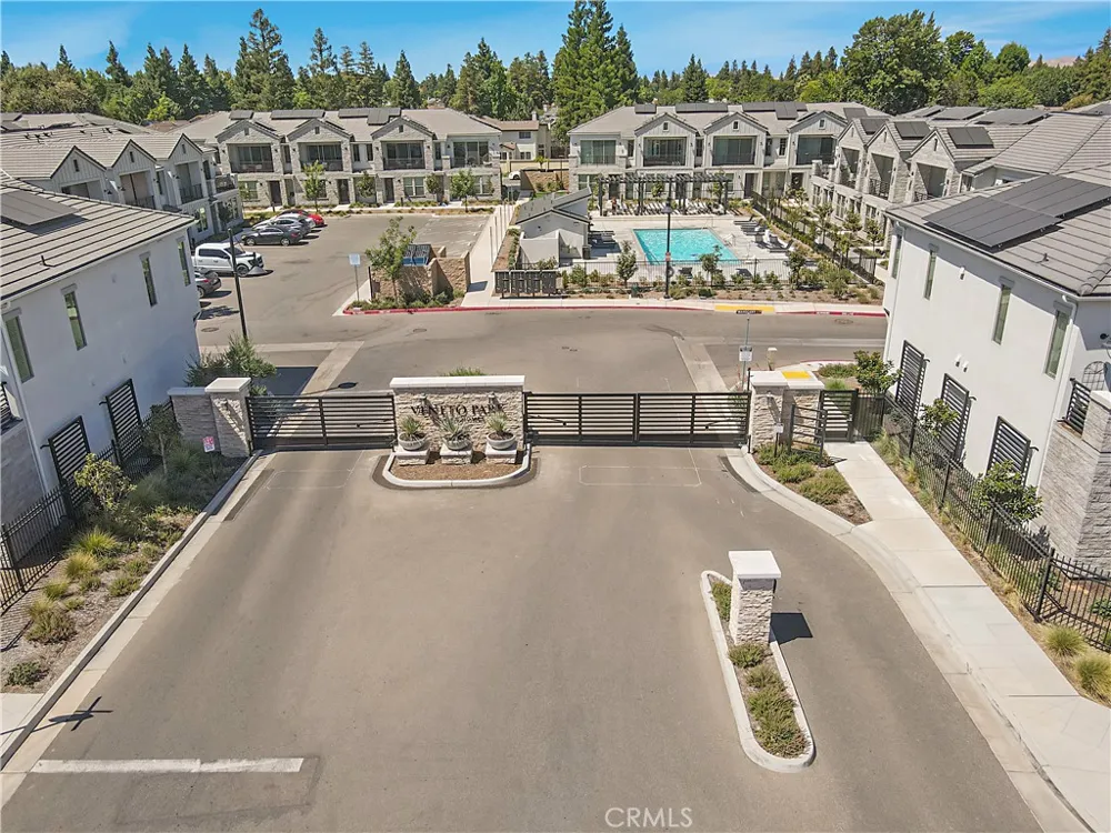 579 Adler Clovis, CA 93611