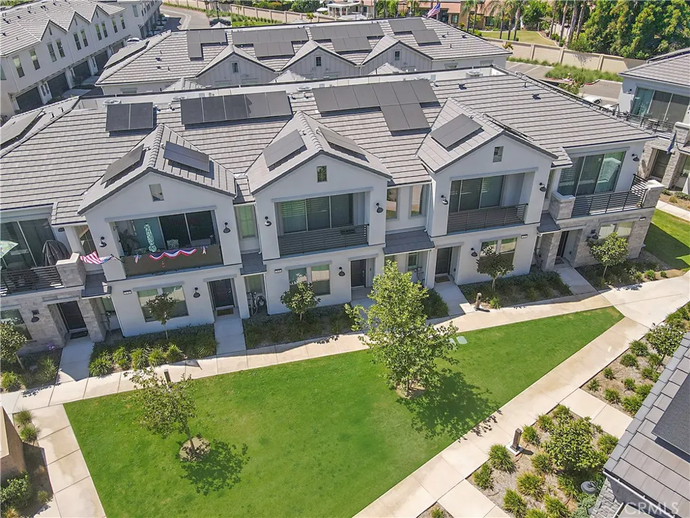 579 Adler Clovis, CA 93611