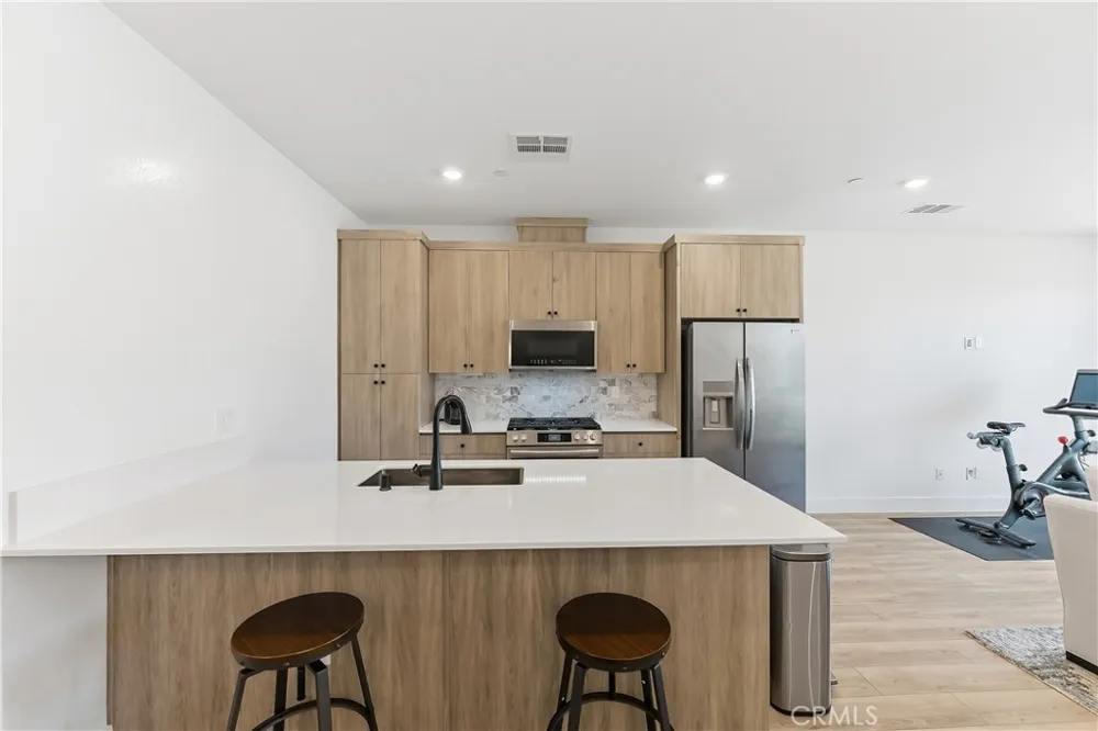 579 Adler Clovis, CA 93611