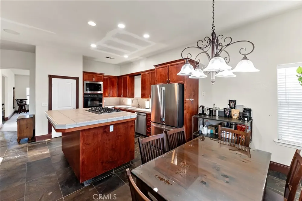 30047 Avenue 20 Madera, CA 93638