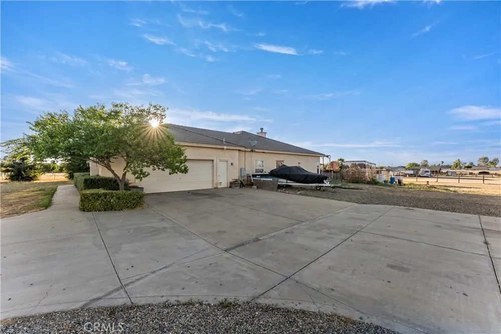 30047 Avenue 20 Madera, CA 93638
