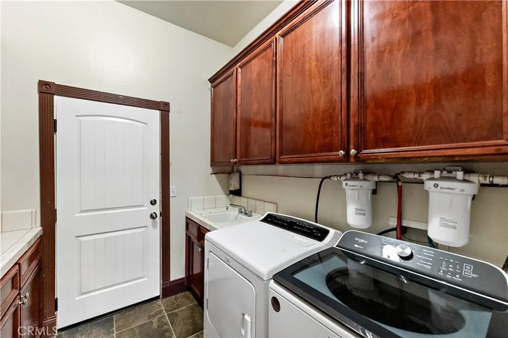 30047 Avenue 20 Madera, CA 93638