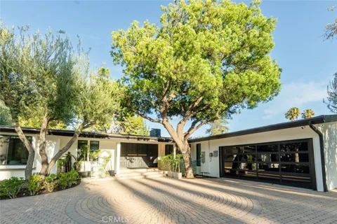 16740 Knollwood