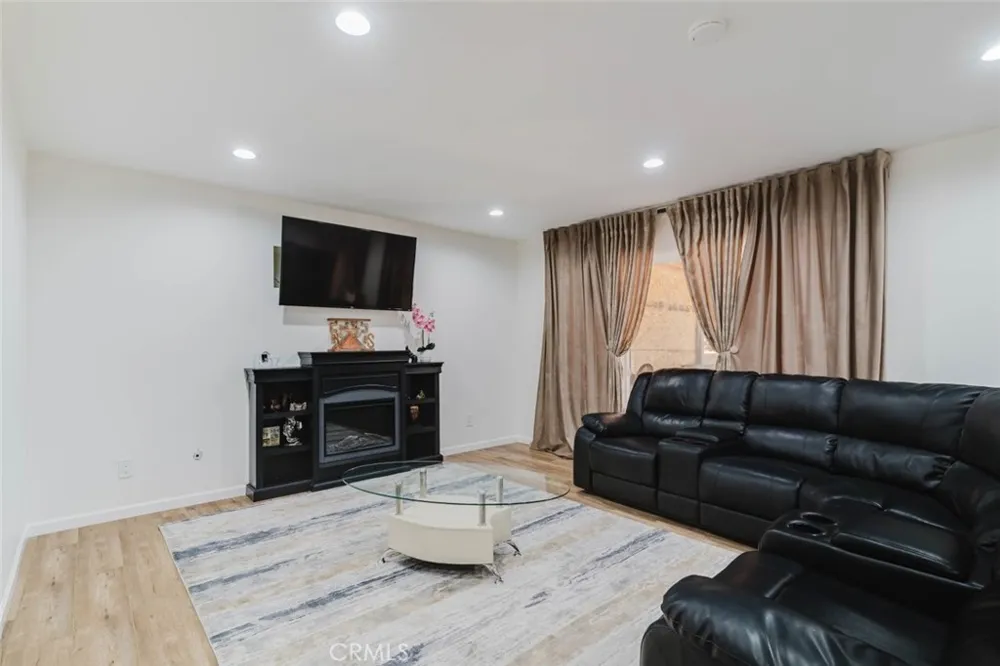 41201 Laidlaw Lane Quartz Hill, CA 93551