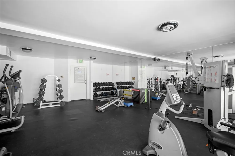 20253 Keswick Street #331 Winnetka, CA 91306