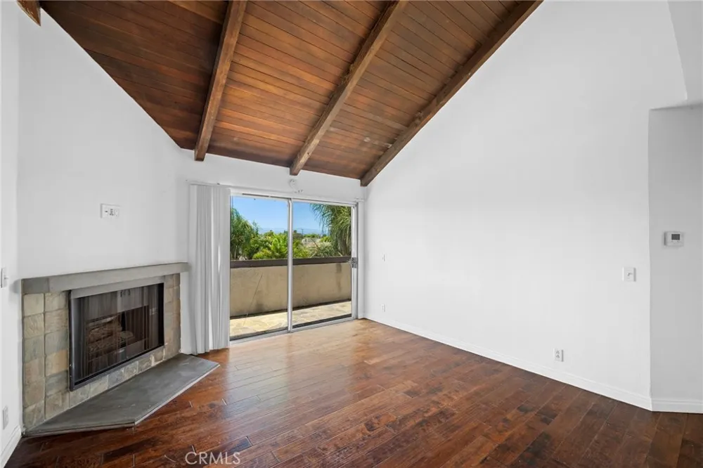 20253 Keswick Street #331 Winnetka, CA 91306