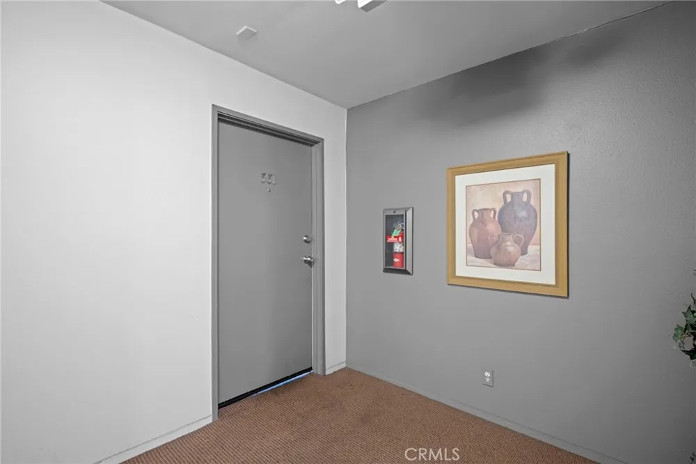 20253 Keswick Street #331 Winnetka, CA 91306