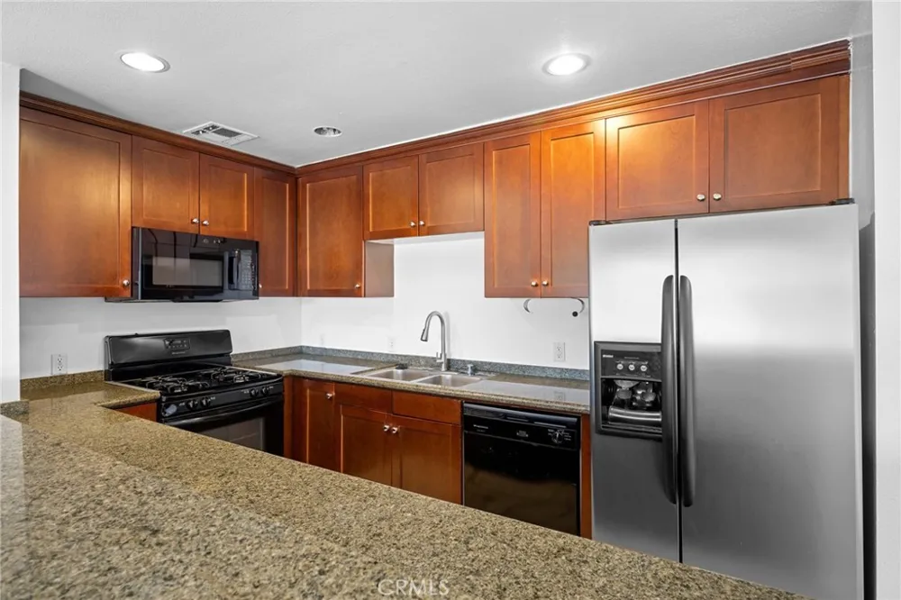 20253 Keswick Street #331 Winnetka, CA 91306