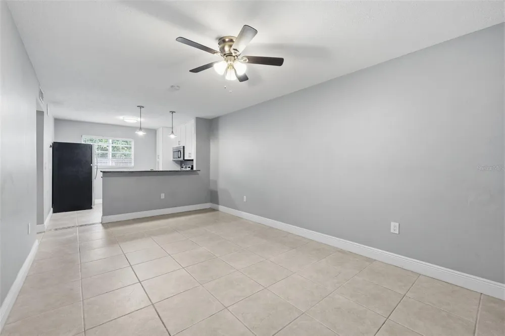 2207 S CAROLINA AVENUE #9 Tampa, FL 33629