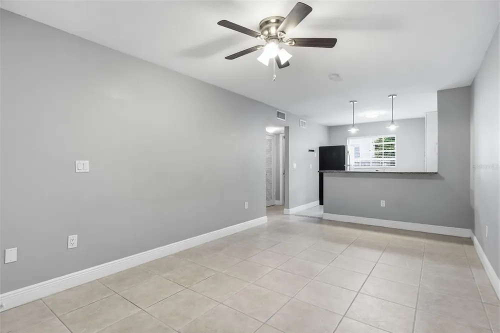2207 S CAROLINA AVENUE #9 Tampa, FL 33629