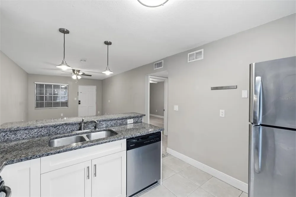 2207 S CAROLINA AVENUE #9 Tampa, FL 33629