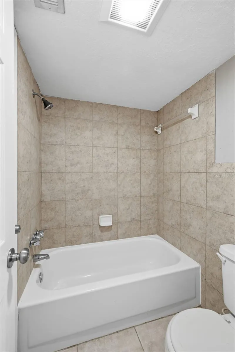 2207 S CAROLINA AVENUE #9 Tampa, FL 33629